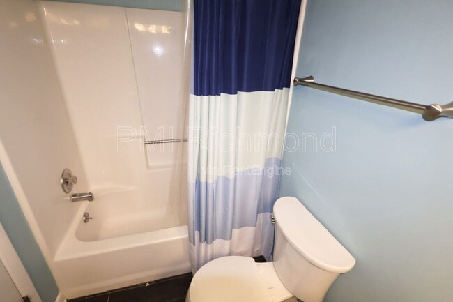 Building Photo - 2113 Turtle Run Dr