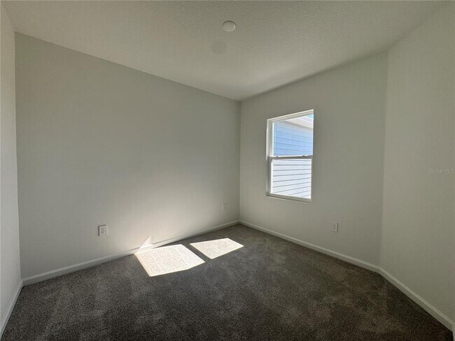 Building Photo - 2819 Maloof Dr