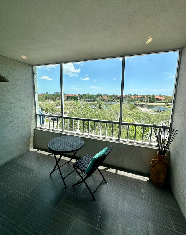 Building Photo - 2323 Feather Sound Dr
