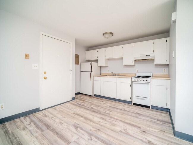 Interior Photo - Maplewood Apartments