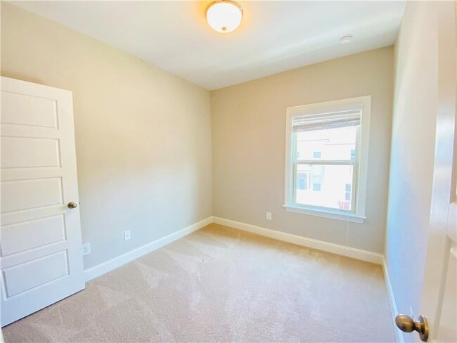 Building Photo - 1815 Hislop Ln