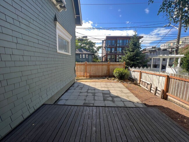 Building Photo - FUJII DUPLEX DENNY WAY