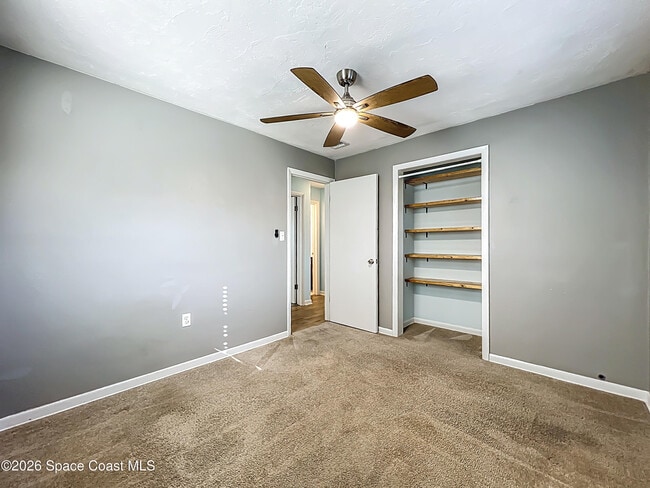 Building Photo - 2140 Emerald Ct