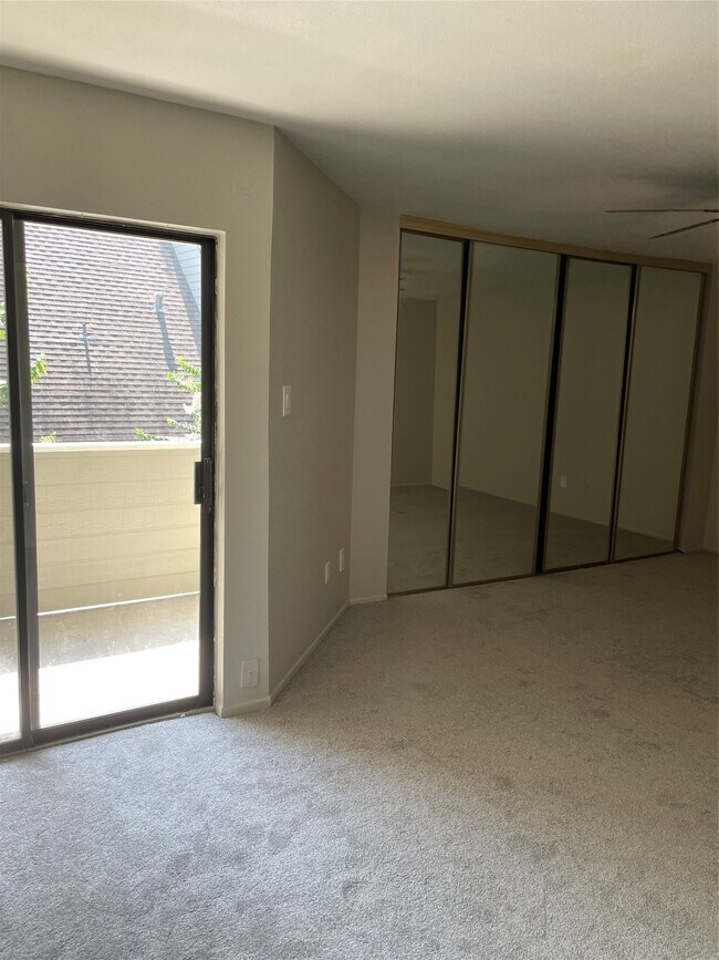 Building Photo - 2343 Briarwest Blvd