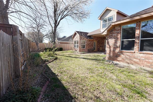 Building Photo - 204 Village Trail