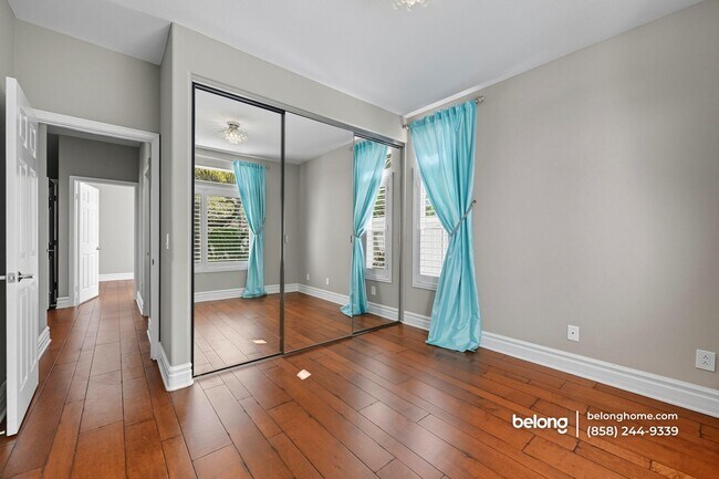 Building Photo - 4911 Amador Dr