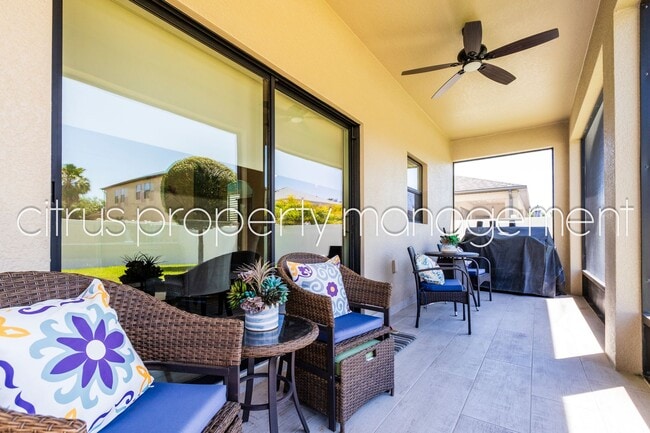 Building Photo - Charming and Immaculate, Updated 5/3 in Winter Garden's Alexander Ridge