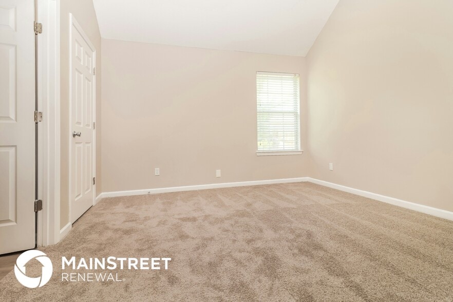 Building Photo - 315 Wellsley Ln