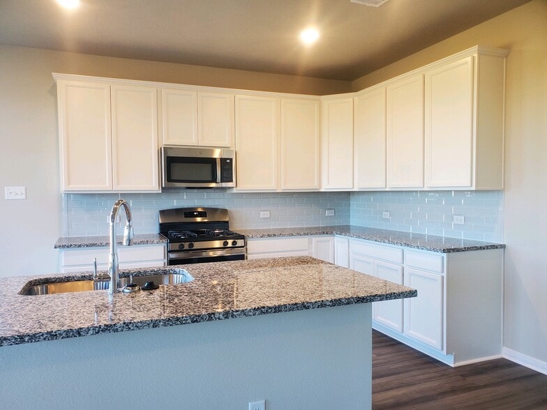 Building Photo - 2056 Muscadine Trl