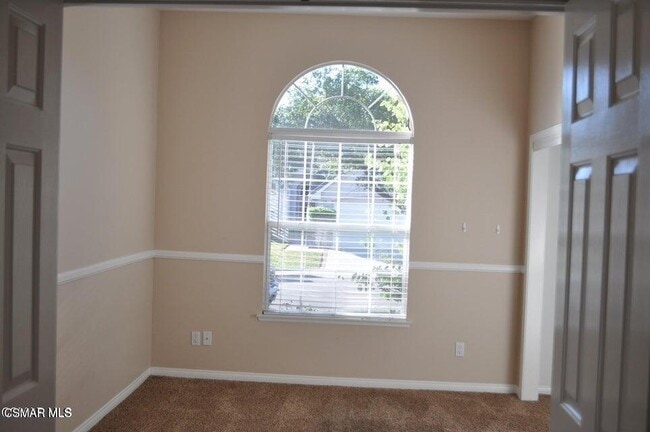 Building Photo - 2385 Rutland Pl