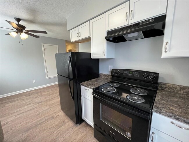 Building Photo - 7417 Vintage Hills Dr