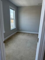Building Photo - 1301 Idlewood Ave