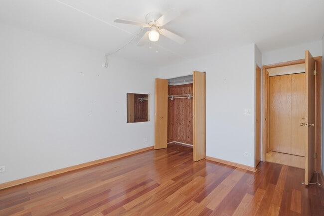 Building Photo - 1460 Fairlane Dr