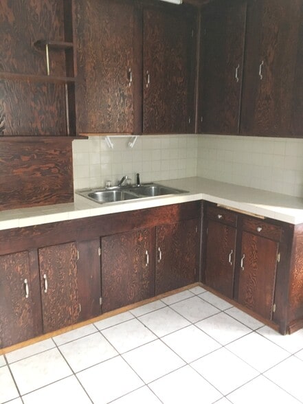 Building Photo - 1115 Monroe Ave