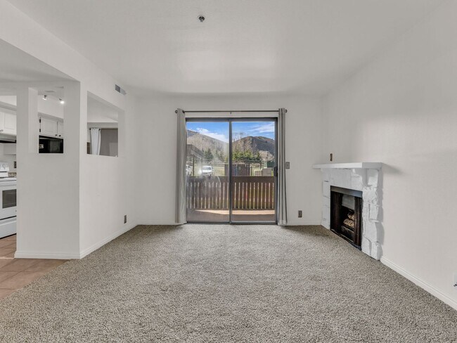 Building Photo - POWDERWOOD 2 BED