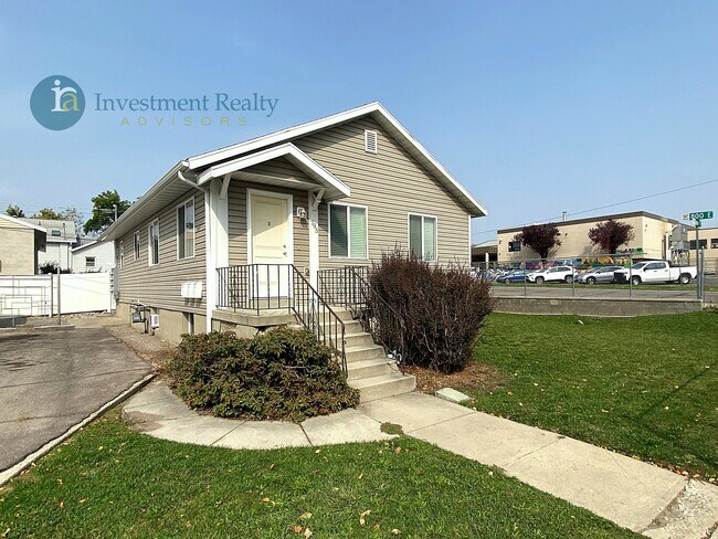 Building Photo - 795 Jepson Ave