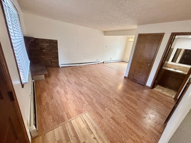 Building Photo - 1624 Azalea Dr