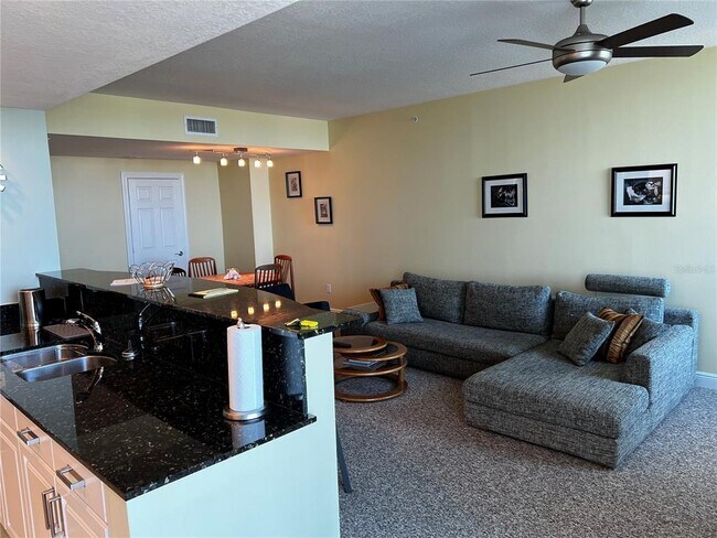 Building Photo - 800 N Tamiami Trl