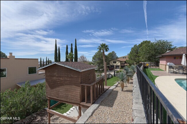 Building Photo - 6412 Via Aventura Dr