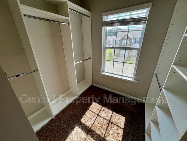 Building Photo - 43 Moorlyn Ln