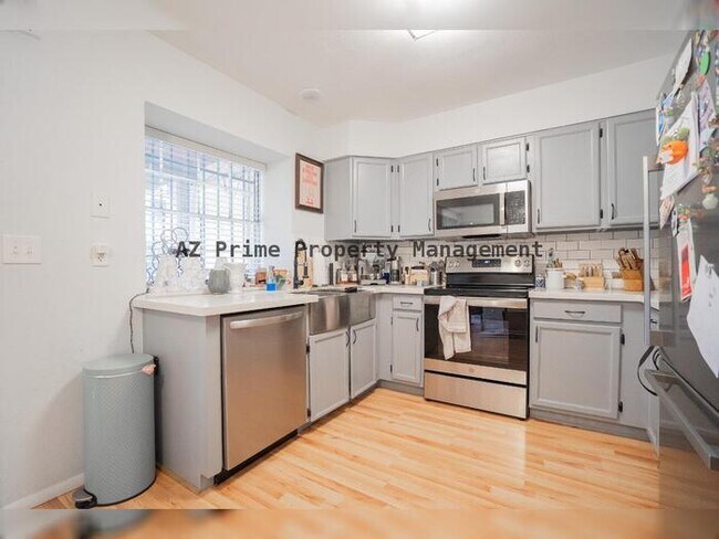 Building Photo - 8111 W Wacker Rd
