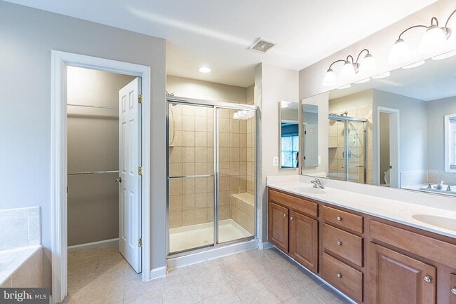 Building Photo - 117 Herndon Mill Cir