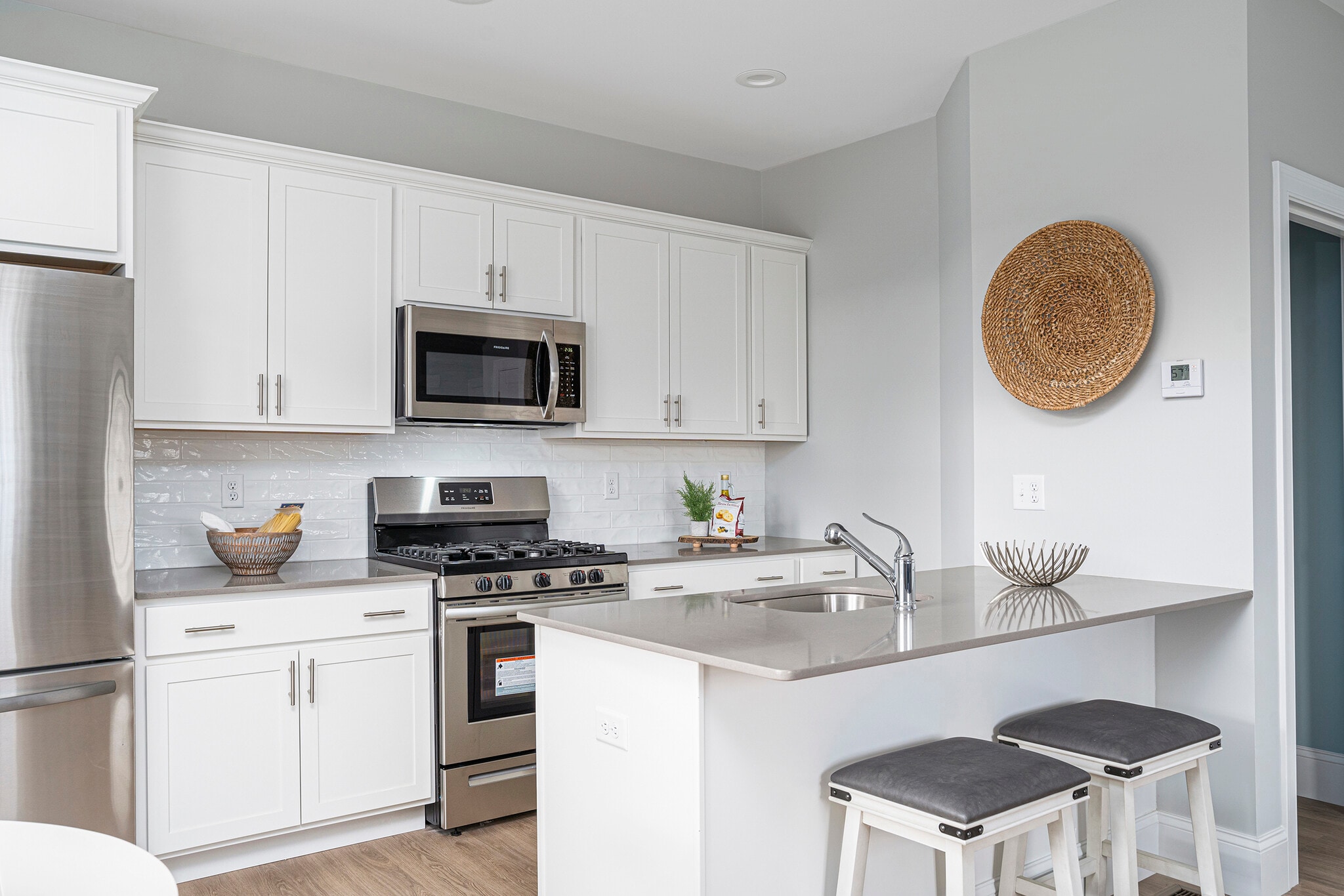 Kitchen - 50 Hopkins Ln