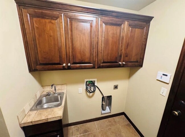 Building Photo - 2400 NW 151st St