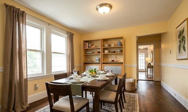 Building Photo - 4 Belmont St