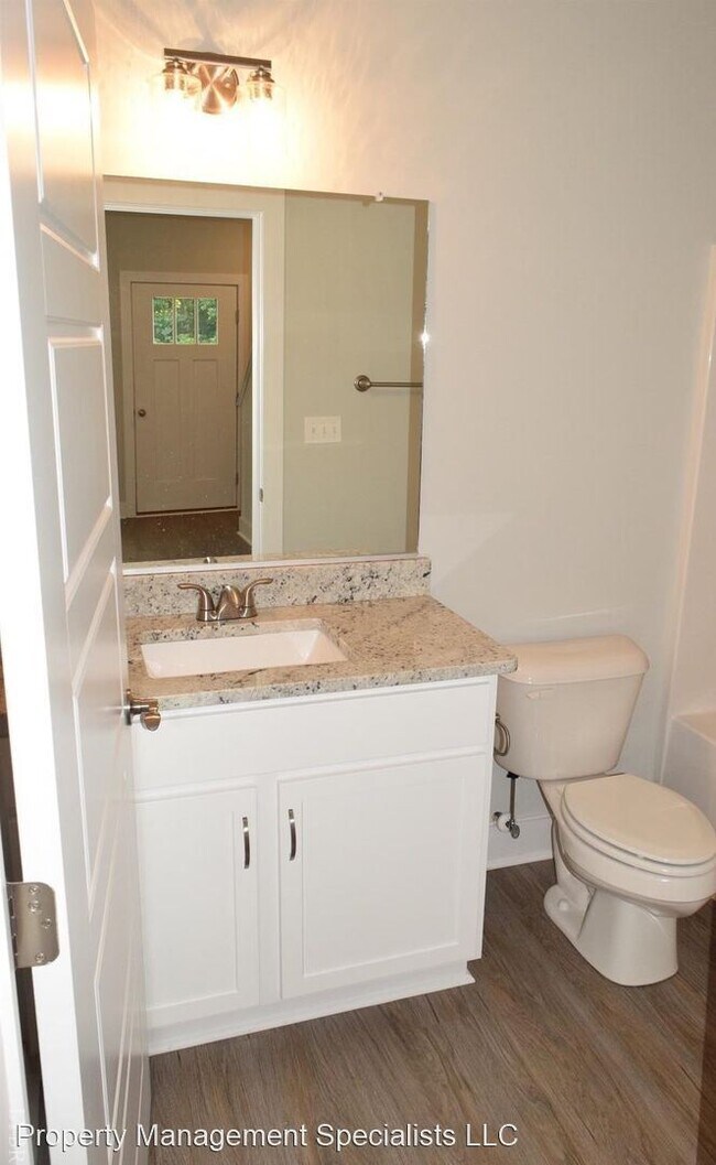 Building Photo - 3 br, 3 bath House - 2727 Rainbow Circle