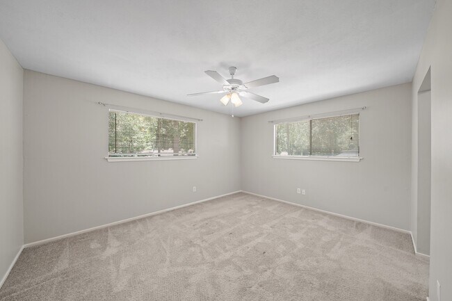 Building Photo - 1714 N Red Cedar Cir