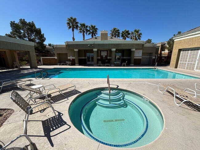 Building Photo - Darling Southwest one bedroom condo locate...