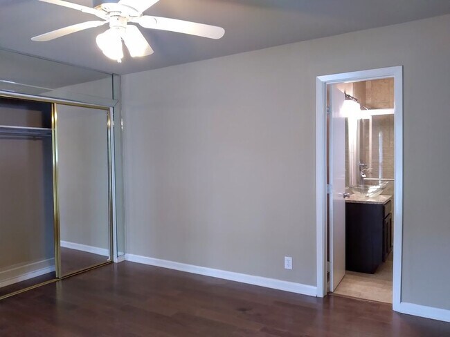 Building Photo - *COMING SOON* Exquisite Estate Living in Prestigious Hollywood Park With Outdoor Kitchen!