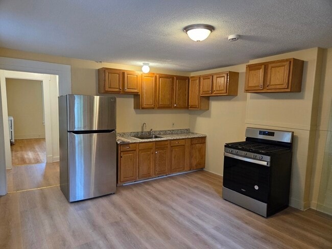 Building Photo - 153 Hamilton St