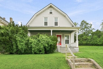 Building Photo - 30-32 Lagonda Ave