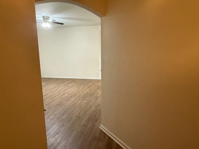 Building Photo - 785 Oakleaf Plantation Pkwy