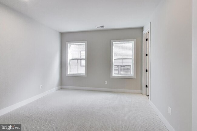 Building Photo - 6921 Renita Ln