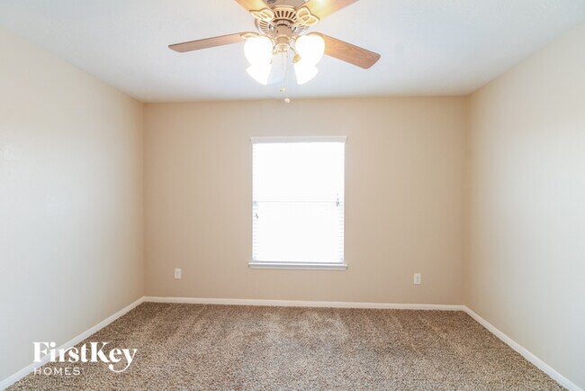 Building Photo - 8303 Egret Bay Cir