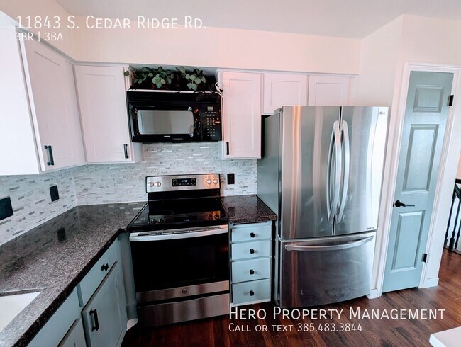 Building Photo - 11843 S Cedar Ridge Rd