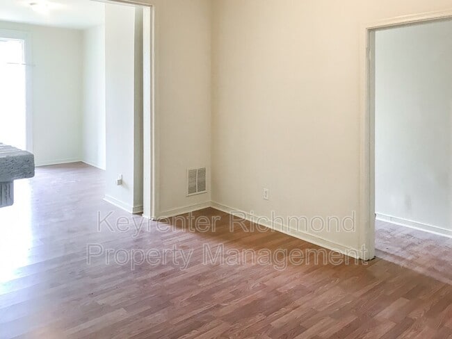 Building Photo - 129 Jackson St