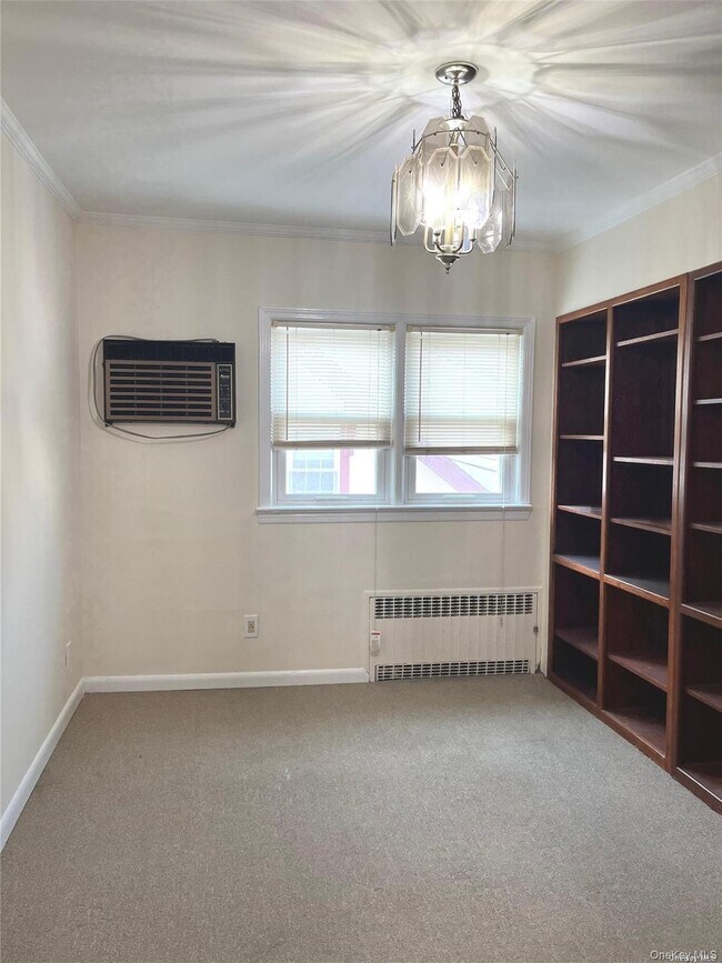 Building Photo - 307 Magnolia Blvd