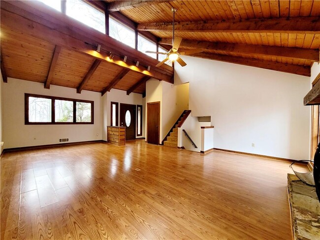 Building Photo - 3441 Rocky Springs Ct NE