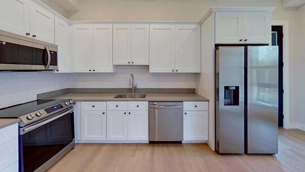 Building Photo - 46 Colborne Rd