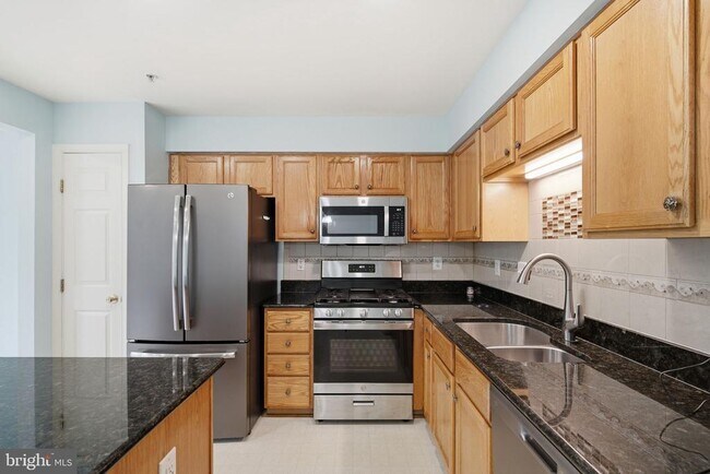 Building Photo - 4603 Weston Pl