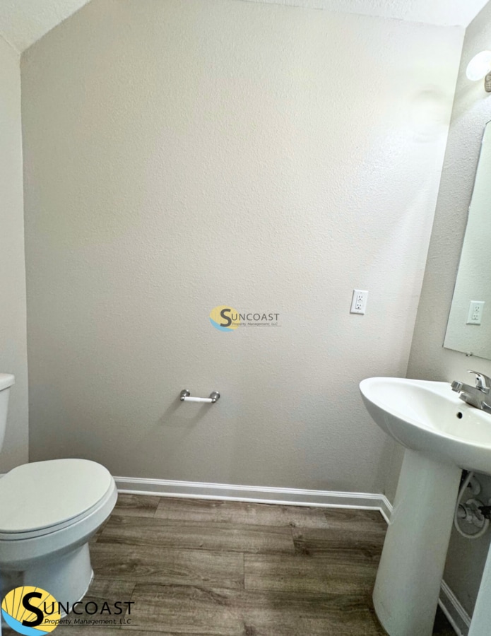 Building Photo - 8329 Homeport Ct