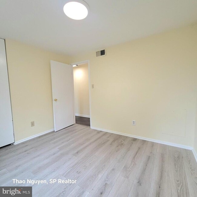 Building Photo - 10534 Cambridge Ct