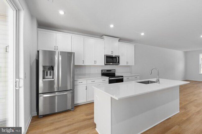 Building Photo - 2534 Neabsco Common Pl