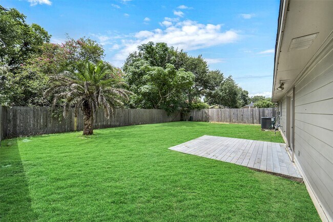 Building Photo - 1123 Comstock Springs Dr