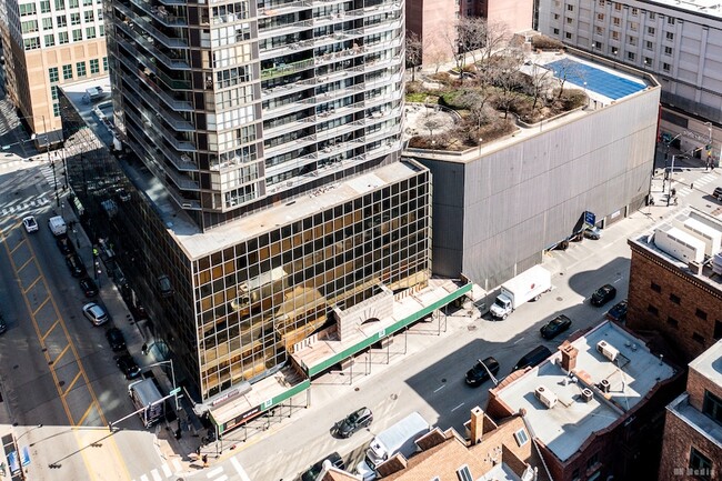 Building Photo - 10 E Ontario St