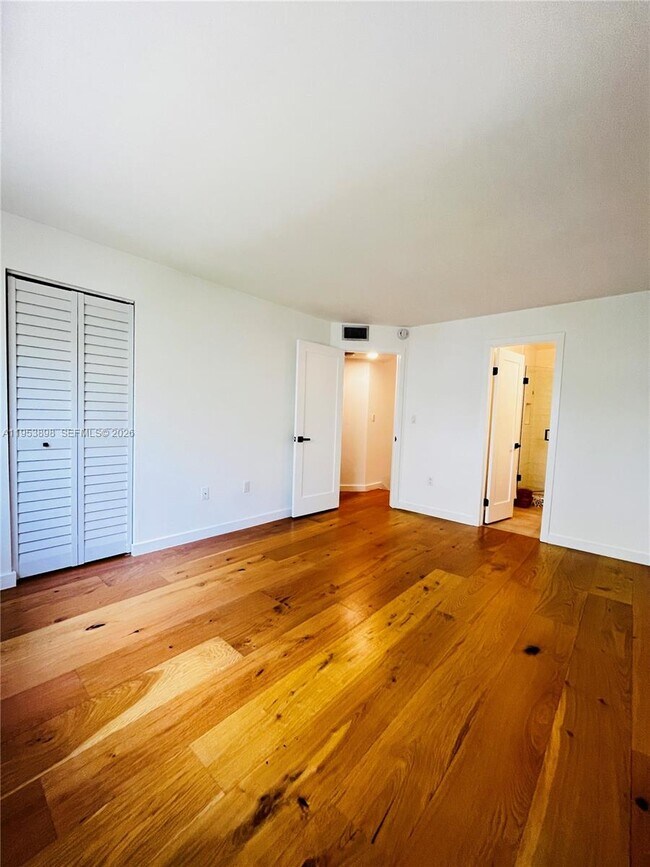 Building Photo - 6855 SW 45th Ln